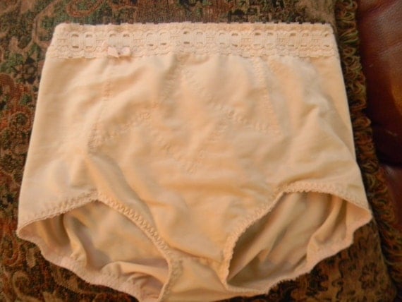 vintage High Waisted pin up Girl briefs/underwear Shapewear