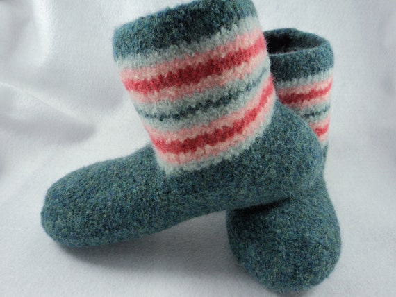 PDF Boot Slipper for Women Felted Wool Knitting Pattern