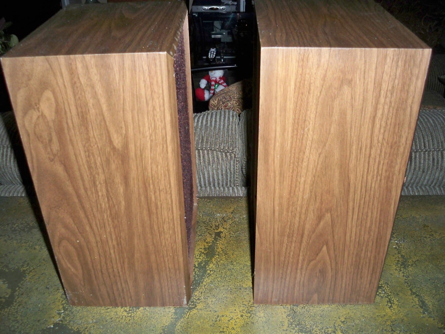 Vintage Pair of Harman Kardon HK20 Speakers