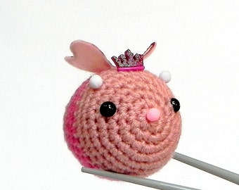 Amigurumi - Queen ball bee MochiQtie -- mochi size crochet amigurumi mini stuff toy doll