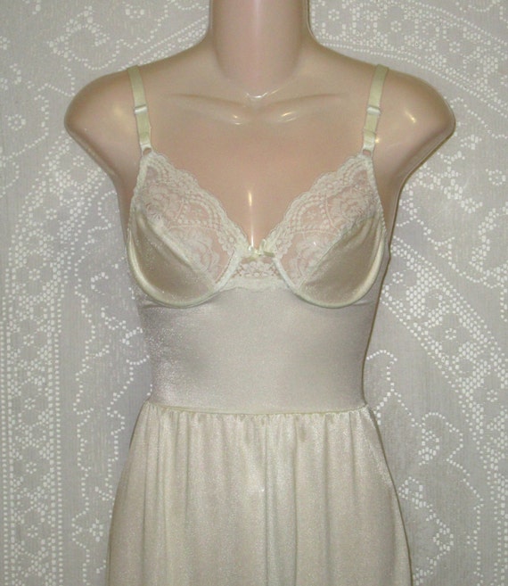 Size 34B Vintage Body Shaper Bra Slip by Vassarette