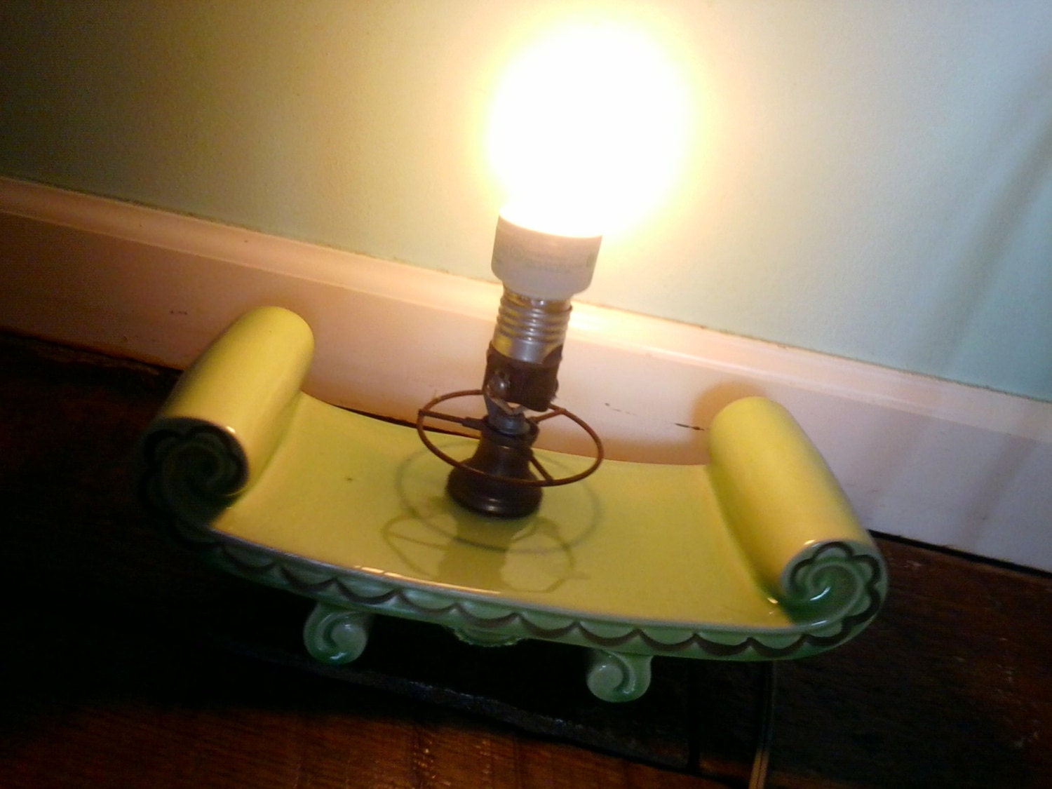 Vintage Green Aladdin Ceramic Desk Lamp Atomic Decorative