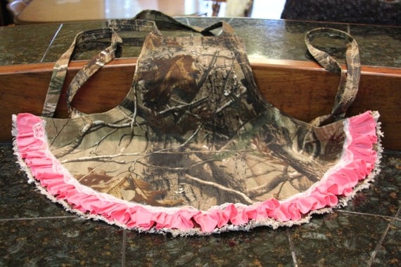 Realtree Camo Apron With Pink Ruffle Accent Sexy Outfit