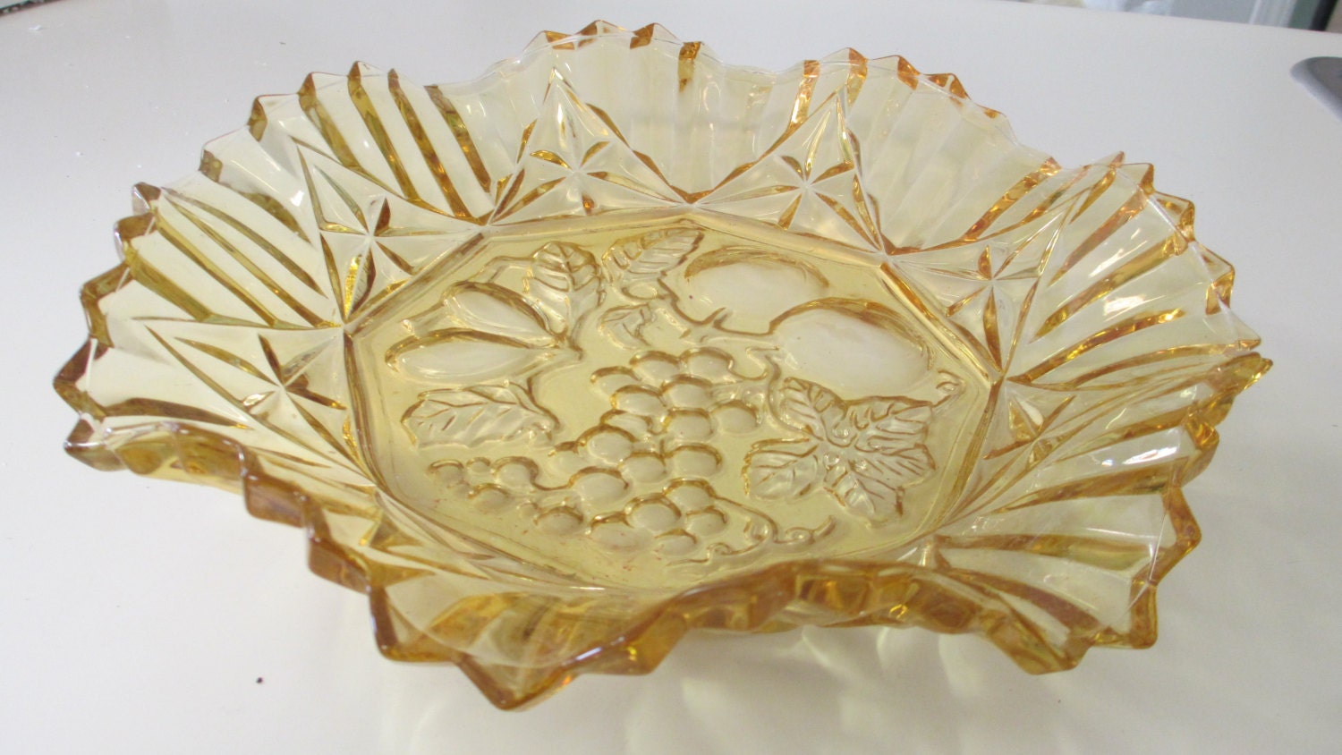Vintage Carnival Amber Glass Fruit bowl Dish with fruit motif