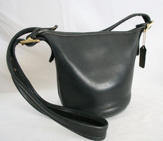 Vintage COACH Black Leather Small Bucket Bag Shoulder Bag