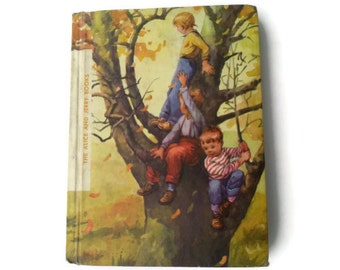 Round About 1966 , childrens vintage reader, vintage book, school book
