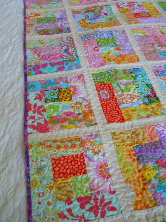 Single bed Patchwork Quilt. Child's quilted lap quilt