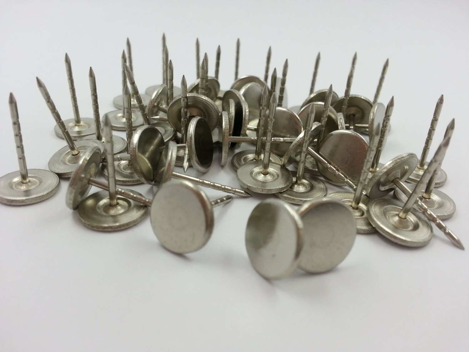 NEW 30 Heavy Duty Office Thumb Tacks with flat heads by muimuichow