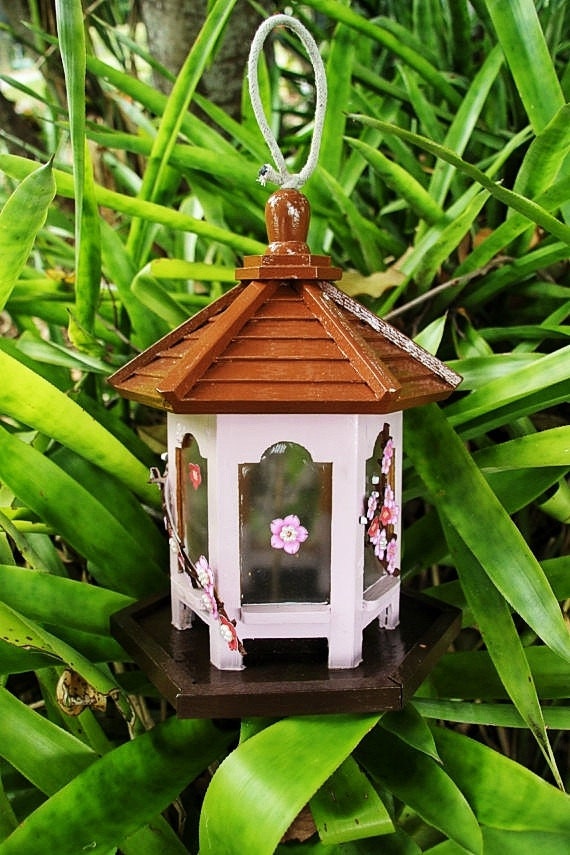 Japanese Pagoda Bird Feeder