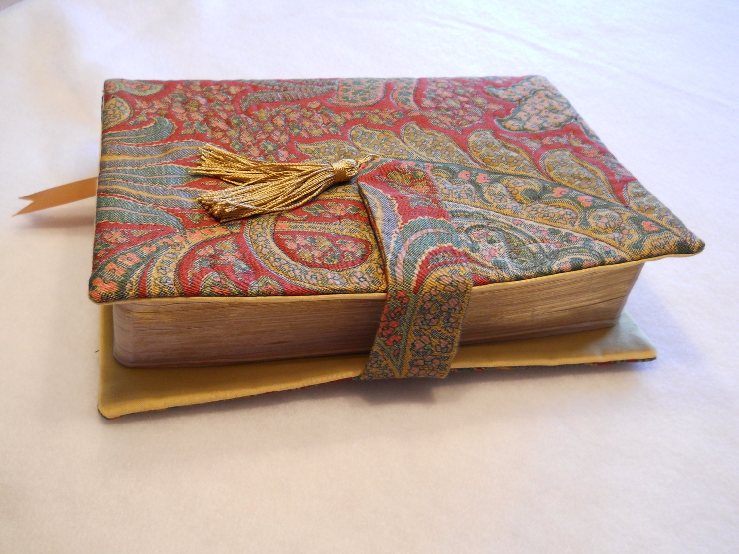Quilted fabric bible book cover with velco closure tab with