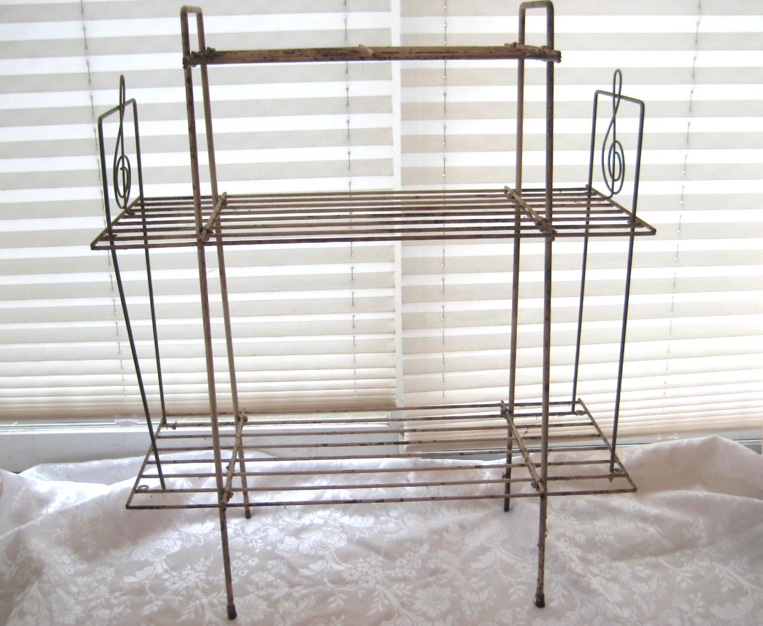 Metal shelves,wrought iron plant shelves stand, rustic industrial metal music room shelves
