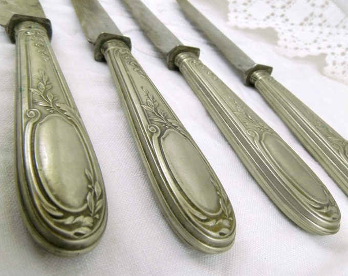 Boxed Set of Antique French Knifes / Shabby Chic / French Country Decor / Chateau Chic / Retro Vintage Home Interior / Europeen / Tableware