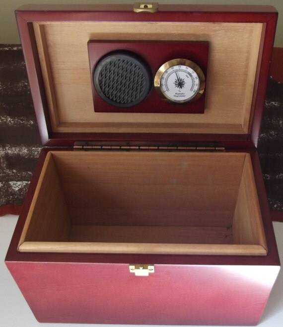 Vintage Table Top Cigar Humidor Piano Finish Wood Mid Century