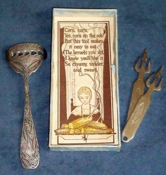vintage CORN kernel removal tool with box and two pics by 357patm