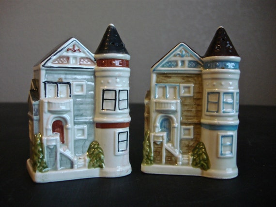 1982 Otagiri Japanese Victorian House  Salt Pepper Shakers