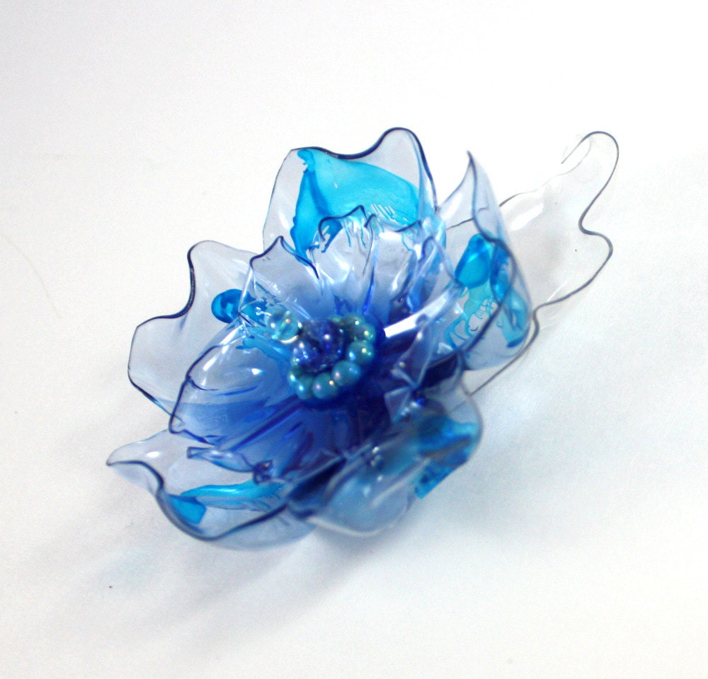 Recycled Art Magnet Brooch for scarf Ocean Turquoise Aqua