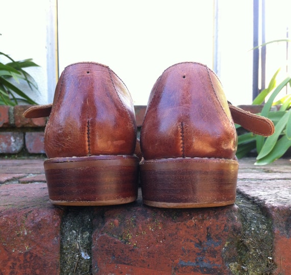 Vintage 70s Brown Leather Sandals Heels Flats by GoodLuxeVintage