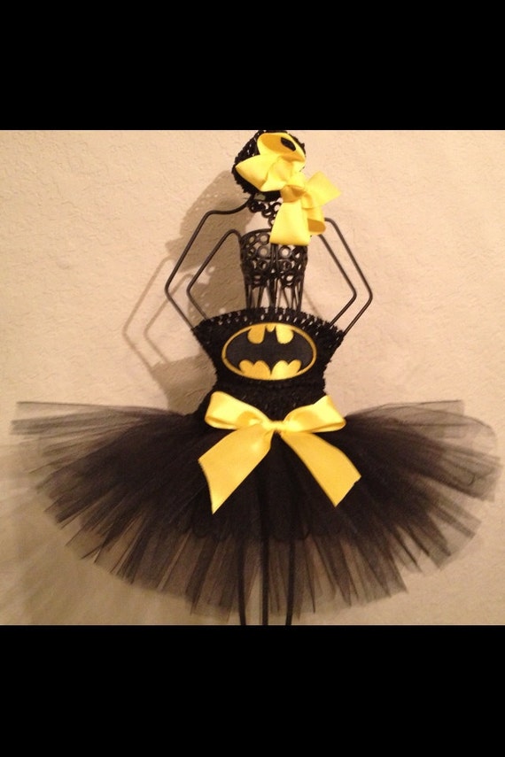 Batman baby girls tutu dress with matching headband. Fits