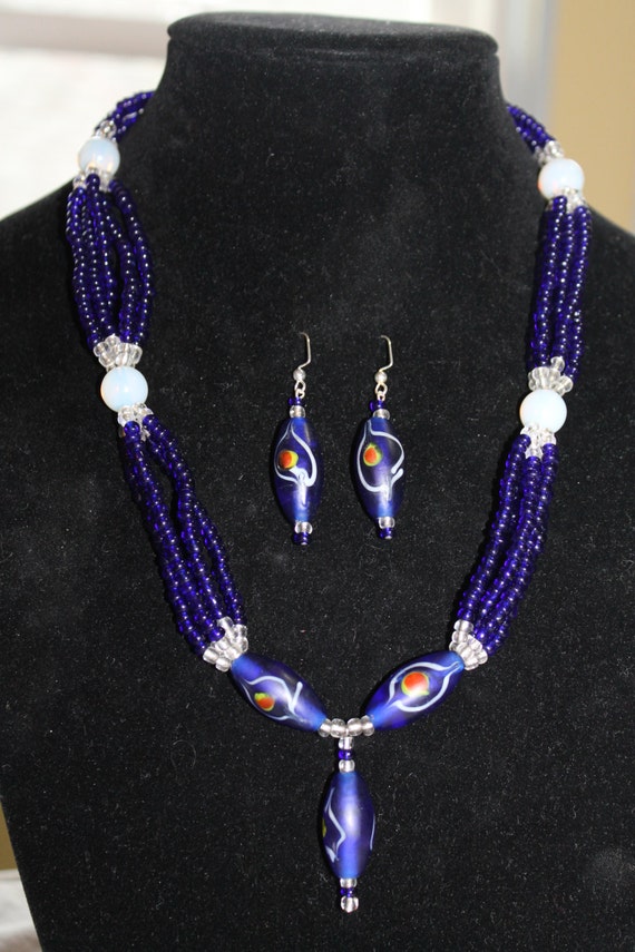 Feather Beads African feather beads with African moonstone