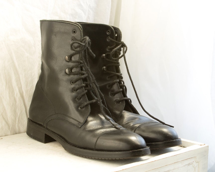 Vintage Granny Boots / Black Leather JCrew by NostalgicWarehouse