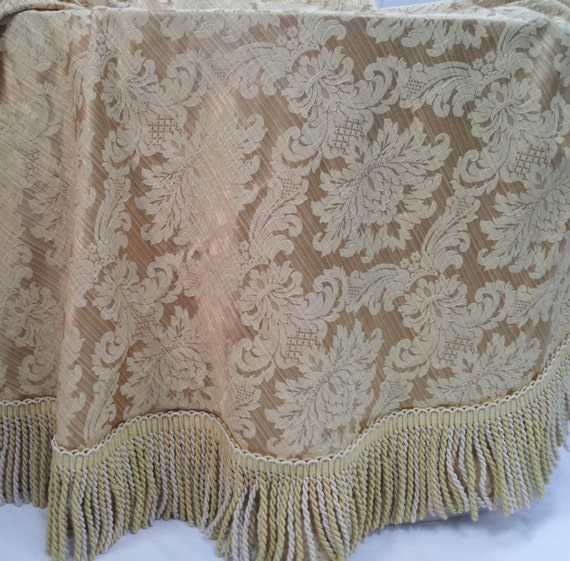 Beautiful ROUND gold damask tablecloth 100