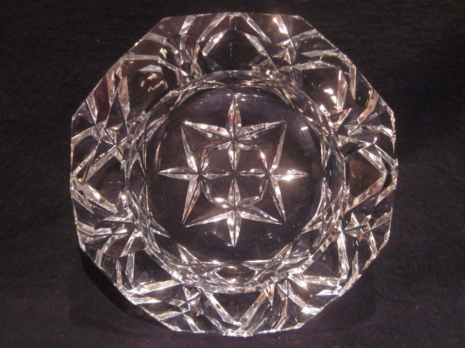 Vintage cut crystal ashtray star shaped / Collectible smoking