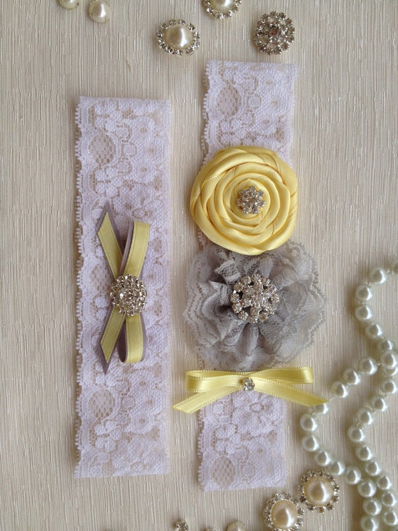 wedding garter set, ivory bridal garter set, yellow  rolled rossettes and grey lace flower, crystal rhinestone, yellow bow