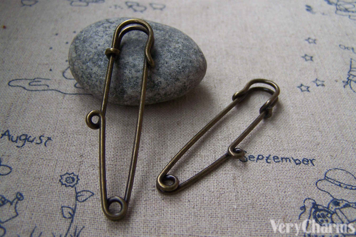 10 pcs Antique Bronze One Loop Kilt Pin Safety Pins by VeryCharms