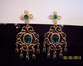 Estate Costume Gold Earrings #72