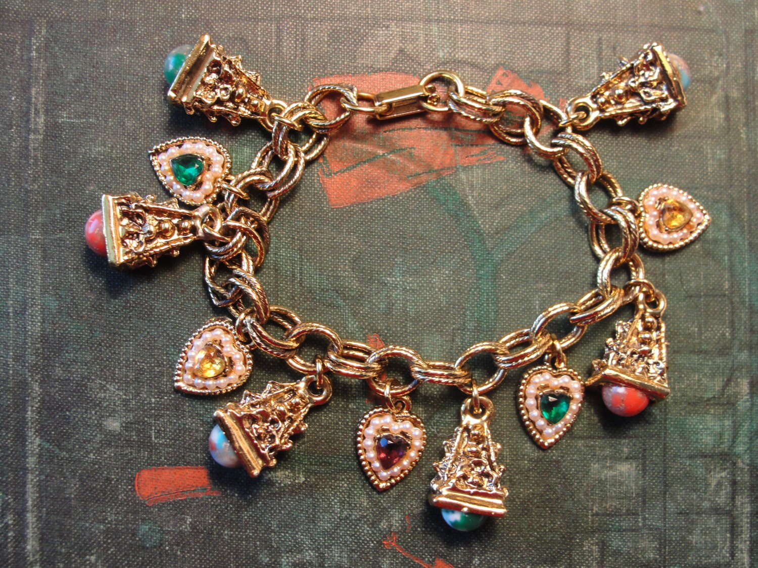 FREE SHIPPING Vintage Charm Bracelet