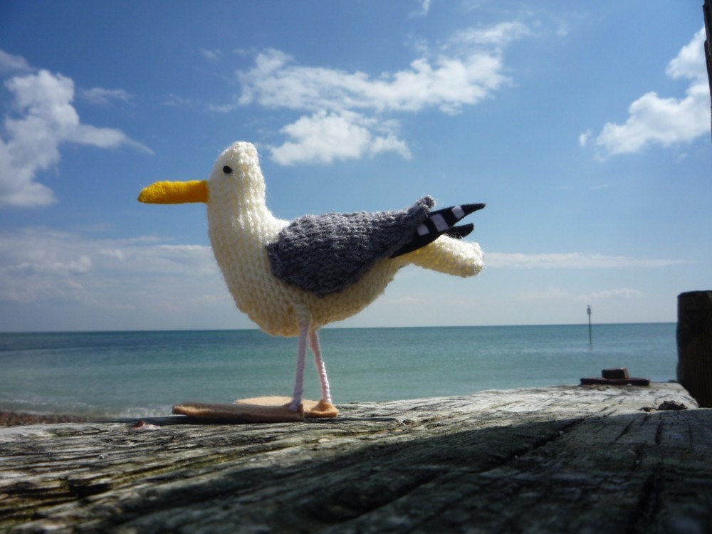 Seagull knitting pattern small Herring Gull