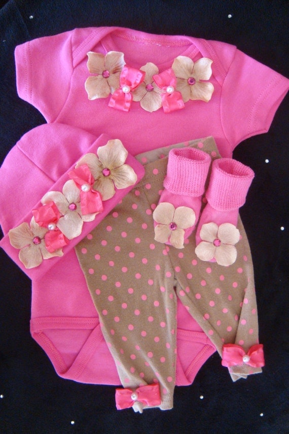 Newborn BABY girl outfit set layette bodysuit pants beanie