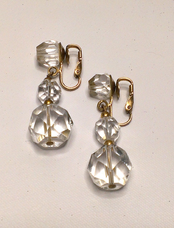 Items similar to Vintage 1940s Crystal Drop Earrings on Etsy