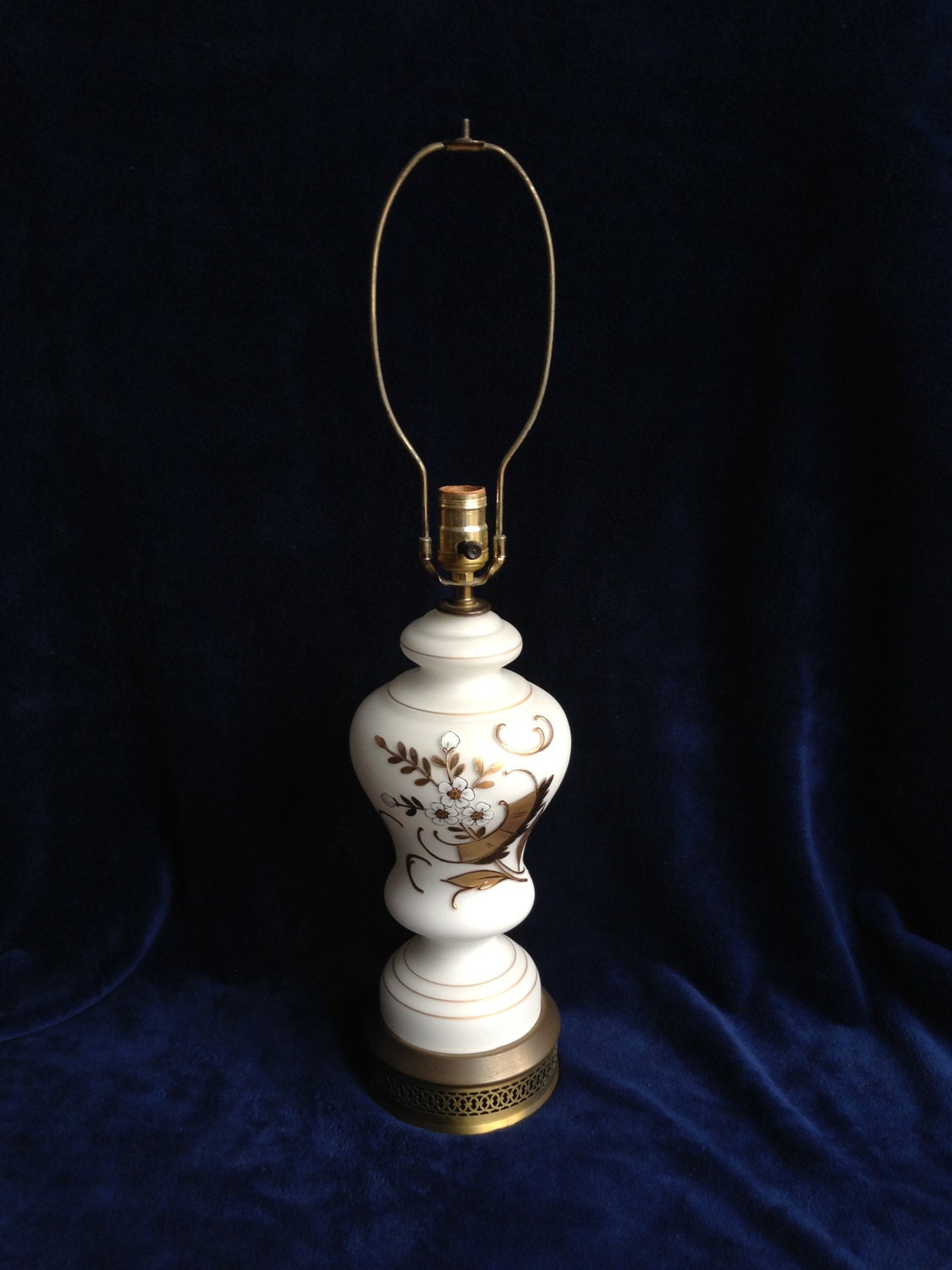 FREE SHIPPING Vintage Hand Painted Frosted Glass Table Lamp