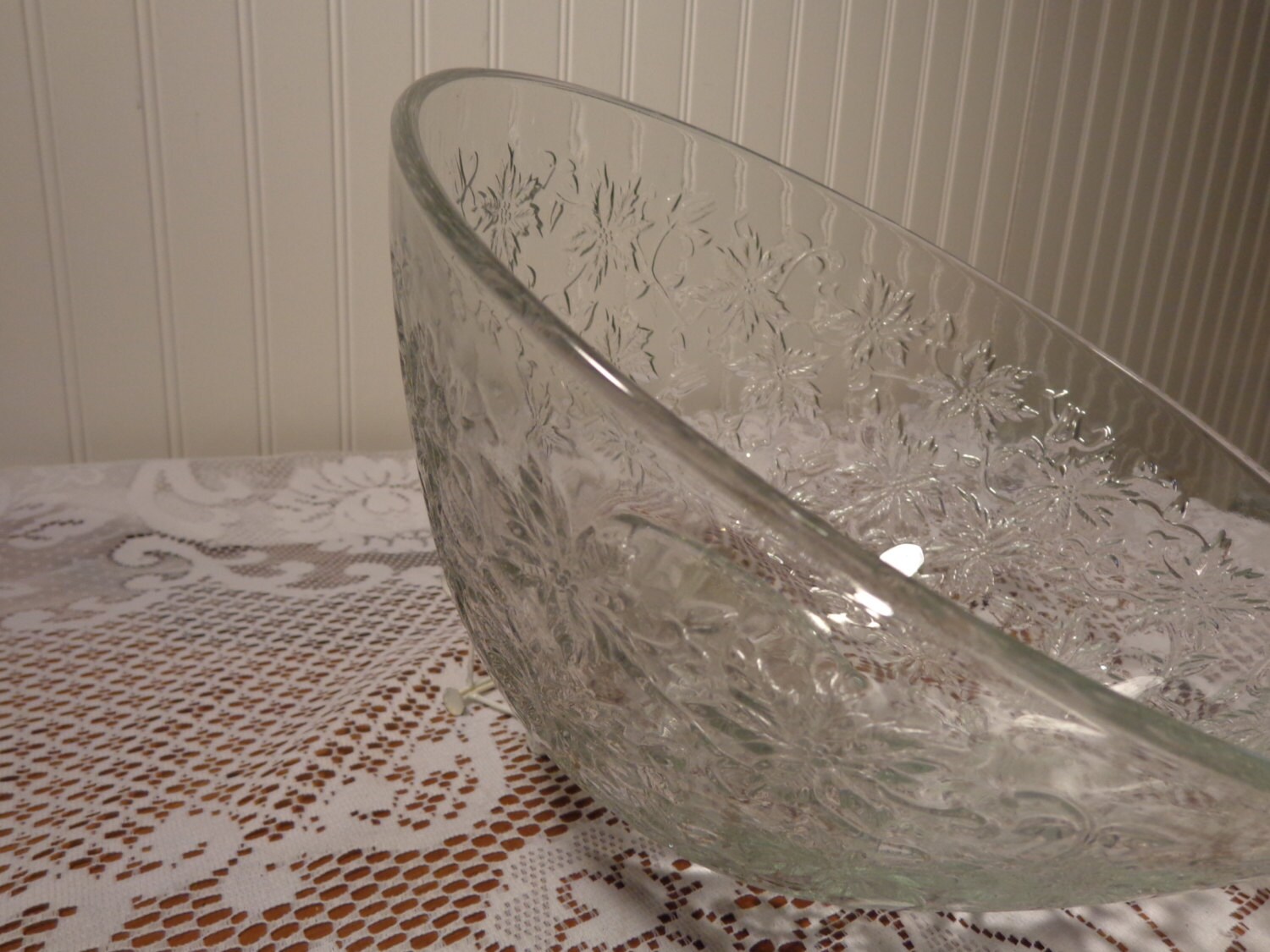 Princess House Fantasia Crystal Salad Serving or Punch Bowl