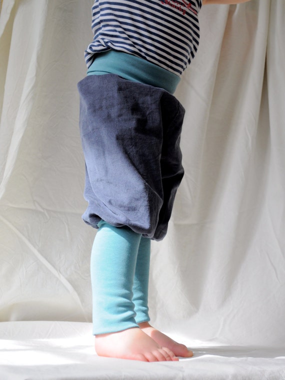 Organic knickerbockers pants. Children clothing. by kandatsu