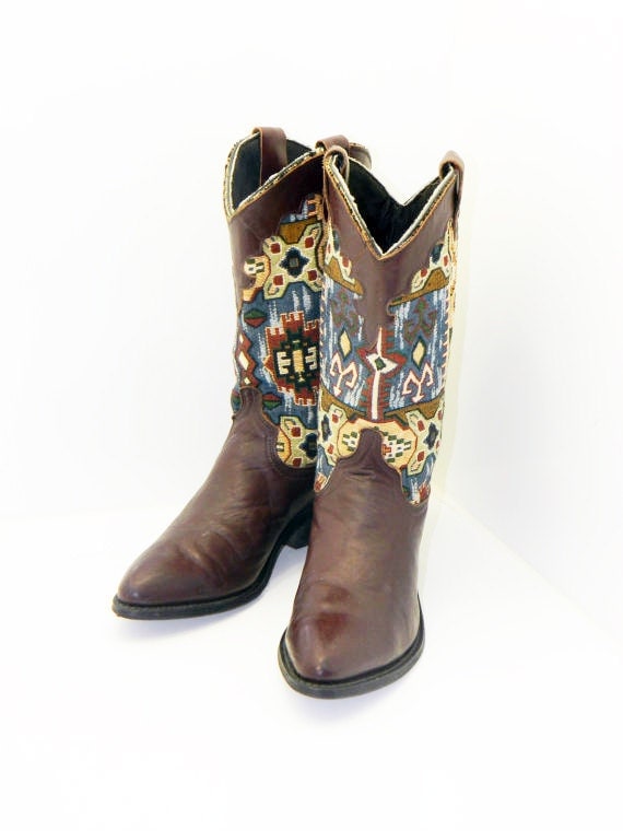 womens cowboy boots size 8 wide