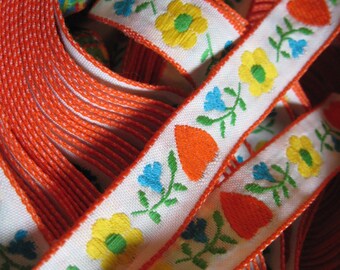 folk trim orange hearts and yellow daisies 5 yards