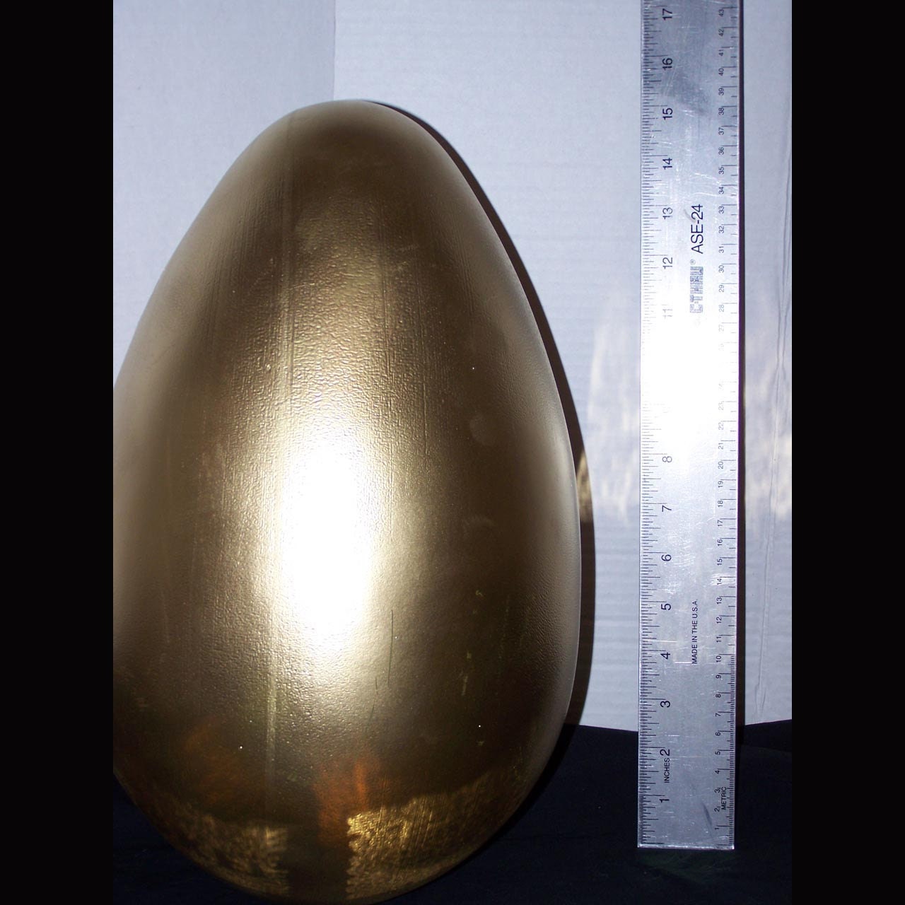 Willy Wonka 1971 full size GOLDEN EGG reproduction.