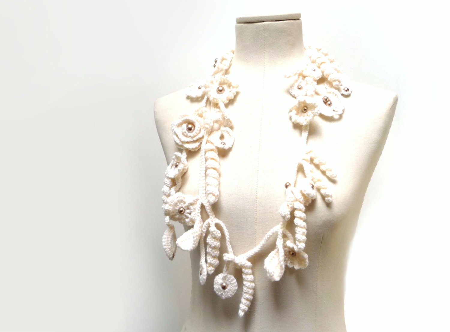 Crochet Lariat Necklace Freeform Scarflette Cream White