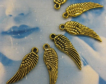 Angel Wing Charms in Antique Brass Patina 365GOL x10