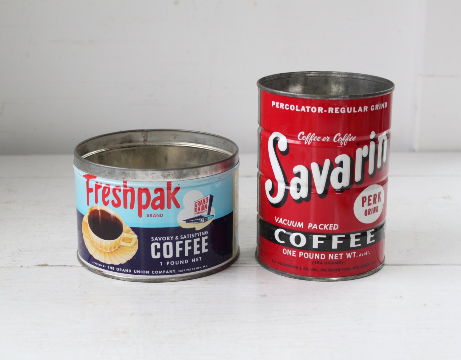 vintage coffee cans. 1950s 1960s advertising / mid century