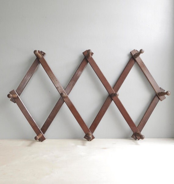 large classic wood peg rack / expanding wall hook