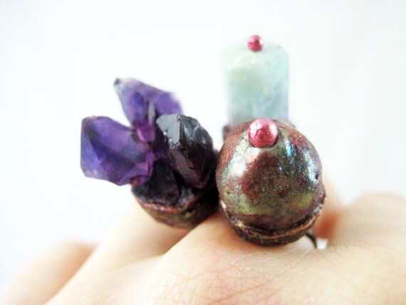 The Taste of Eternity. Cluster ring with amethyst, aquamarine and raku.