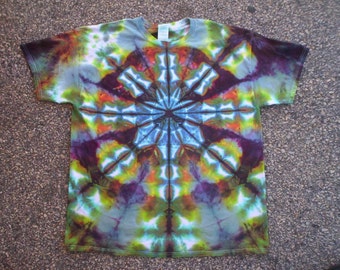 Tie Dye Prism Size 2XL by tiedyetodd on Etsy