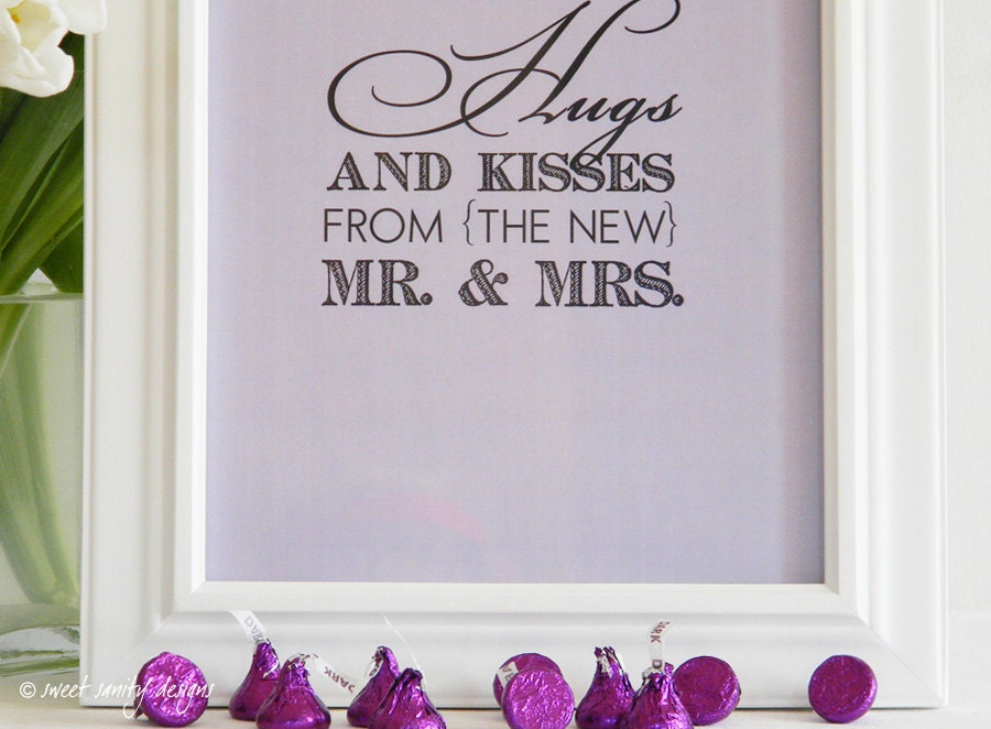 reception-print-hugs-and-kisses-from-the-mr-and-mrs