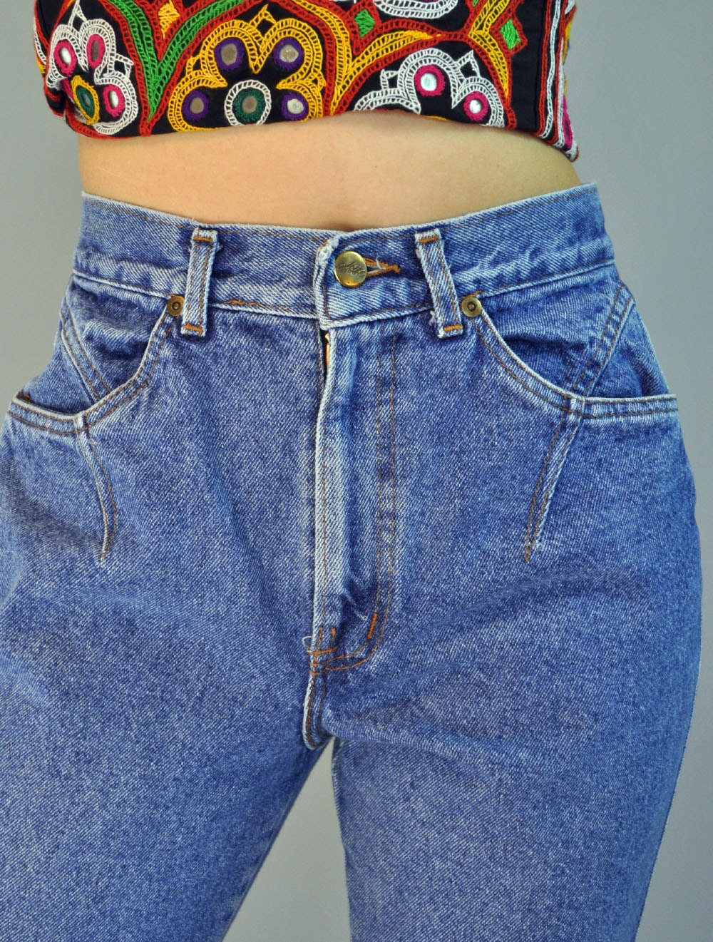 vintage 80s High Waisted Jeans / CHIC Vintage Blue Jeans