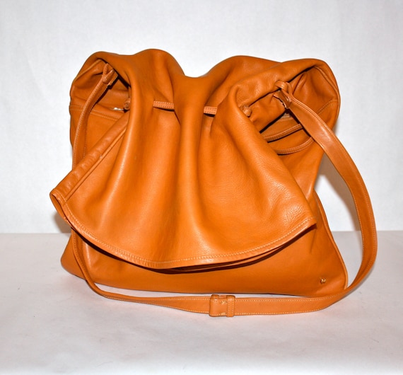 HALSTON Vintage Handbag Oversized London Tan Leather Foldover