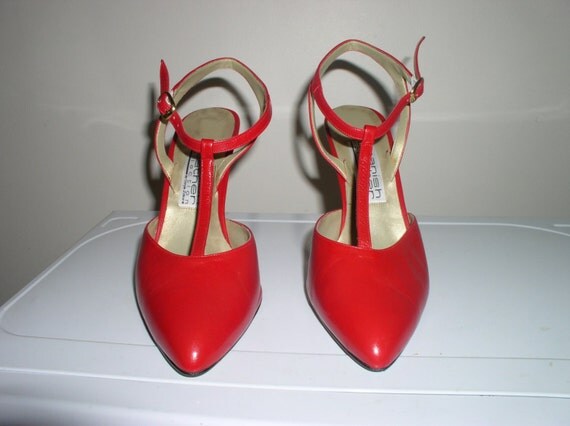Vintage Womens Shoes / 1980s Red Hot Strappy High Heels by