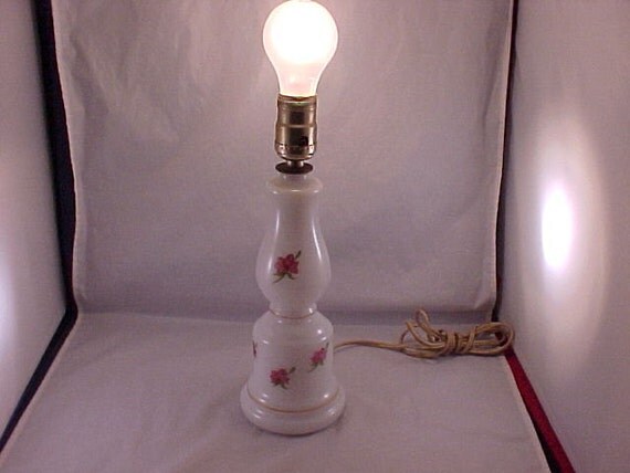 Lamp  Milkglass Dresser glass Hand dresser milk Painted lamps White Design